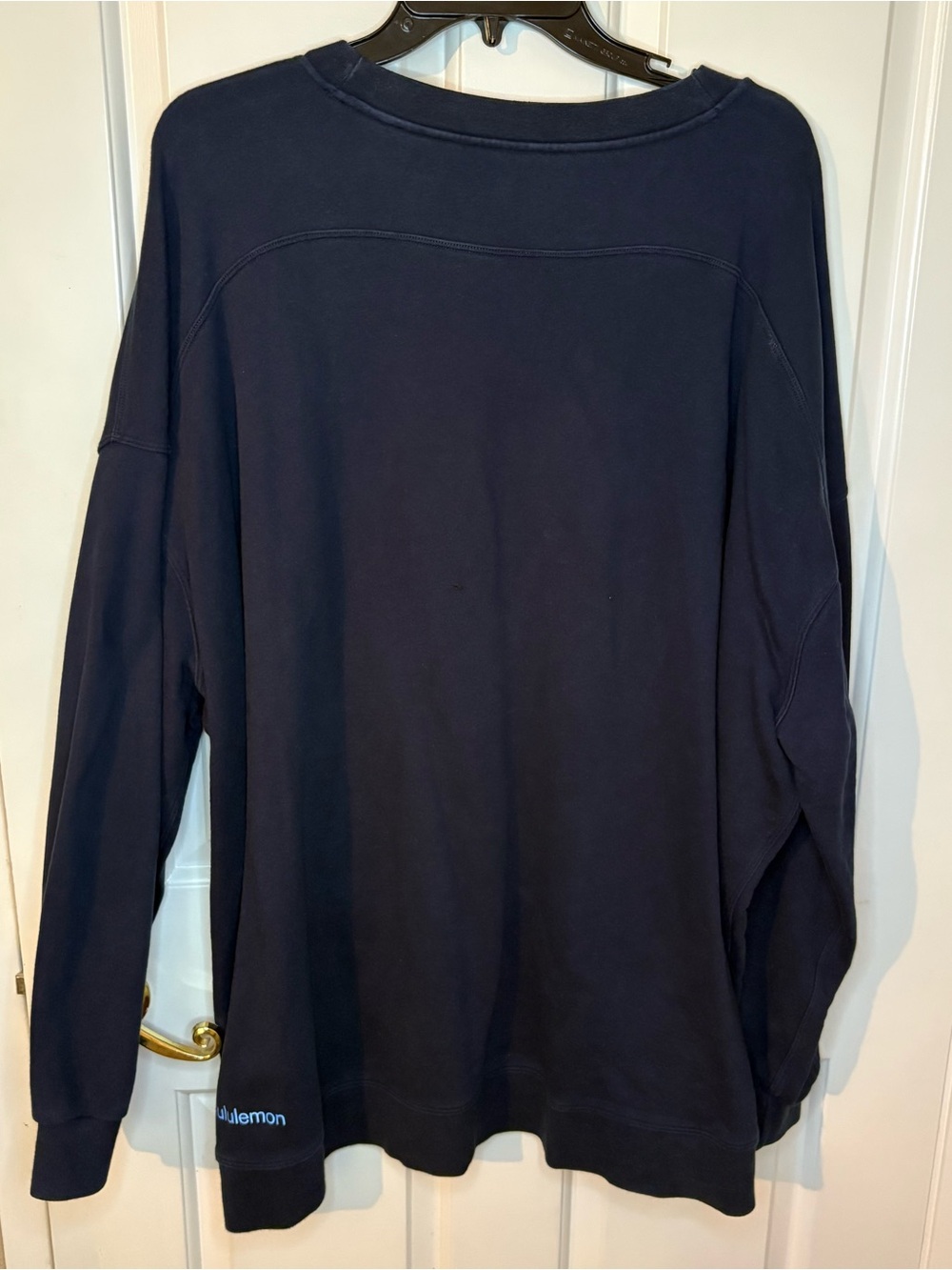 lululemon athletica Perfectly Oversized Crew - Picture 2 of 3